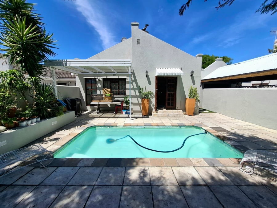 To Let 2 Bedroom Property for Rent in Table View Western Cape